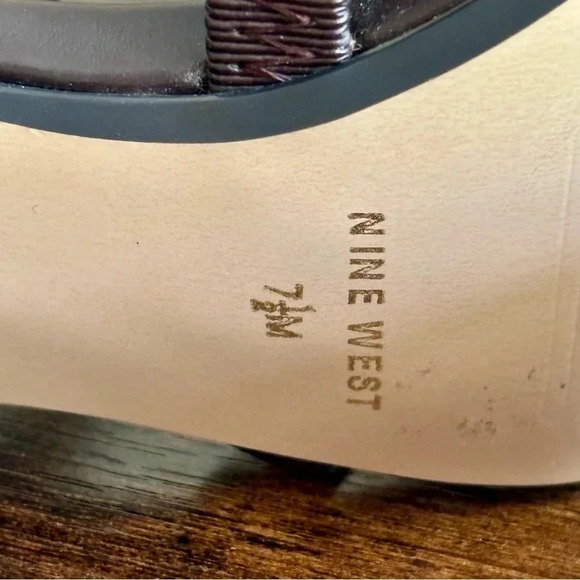 💫HP| Nine West|Dark Brown Leather Gladiator 3.5” Heel Ankle Strap Sandal Sz 7.5 - Picture 8 of 8